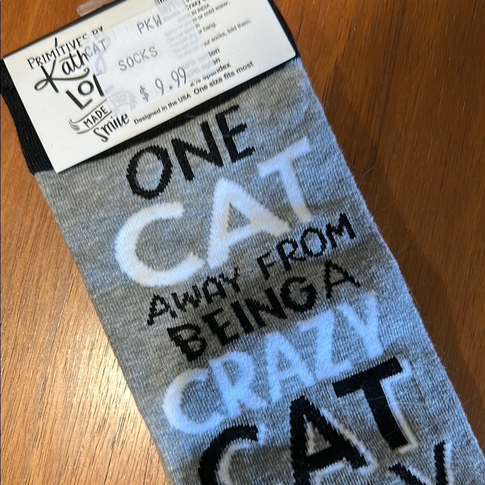 Primitives by Kathy Gray and Black Cat Socks - Picture 4 of 4
